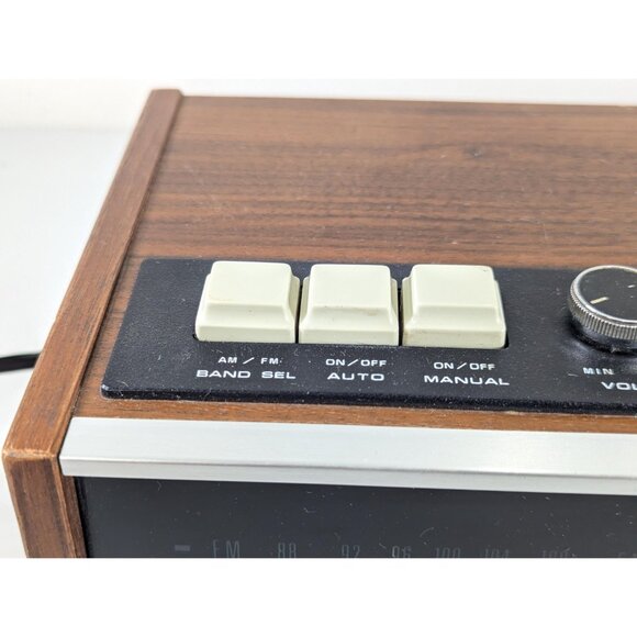 1970s SANYO wood finish flip-clock 10FA-T40W - Picture 5 of 16